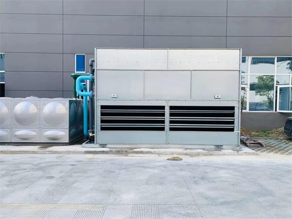 使用閉式冷卻塔比開(kāi)式冷卻塔更節(jié)能和節(jié)省費(fèi)用嗎？