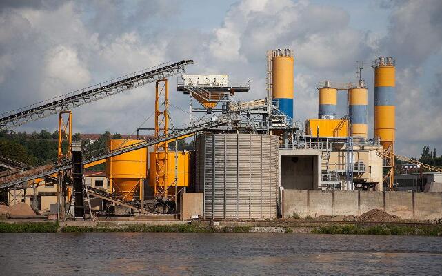 水泥廠(chǎng)工業(yè)冷卻塔